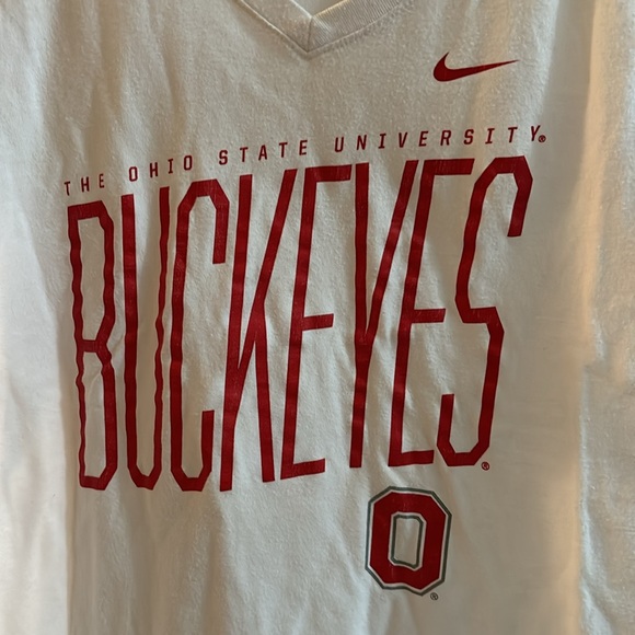 Nike Large Slim Fit Ohio State T-Shirt - Picture 2 of 4
